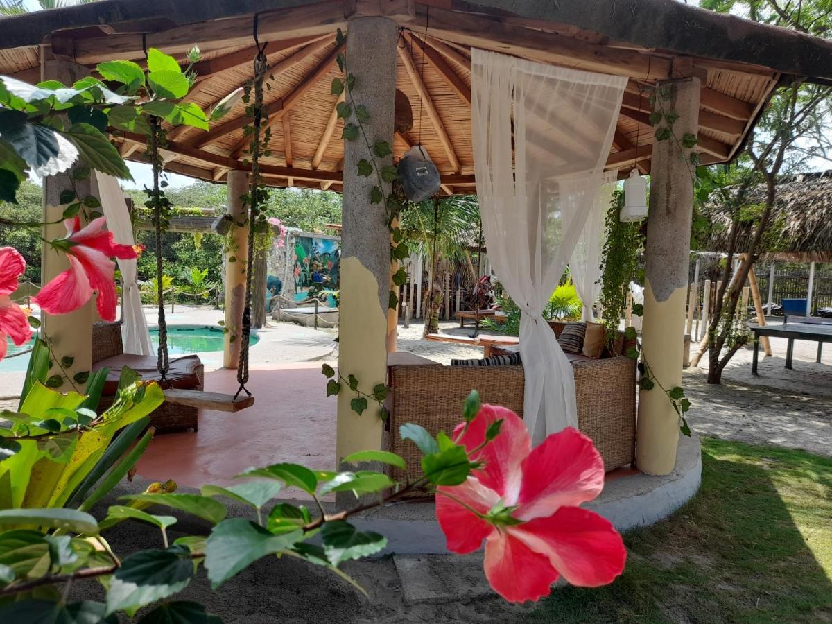 Hotel Bambu Canoa Exterior photo